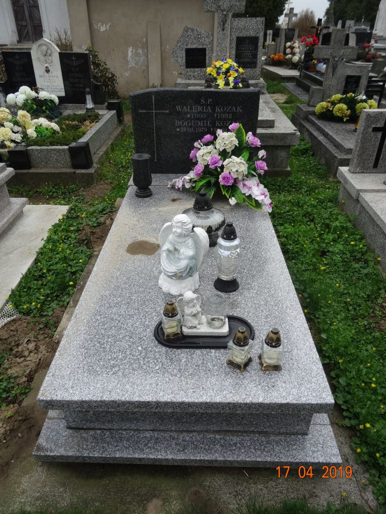 Waleria Kozak  1900 Uście Solne - Grobonet - Wyszukiwarka osób pochowanych